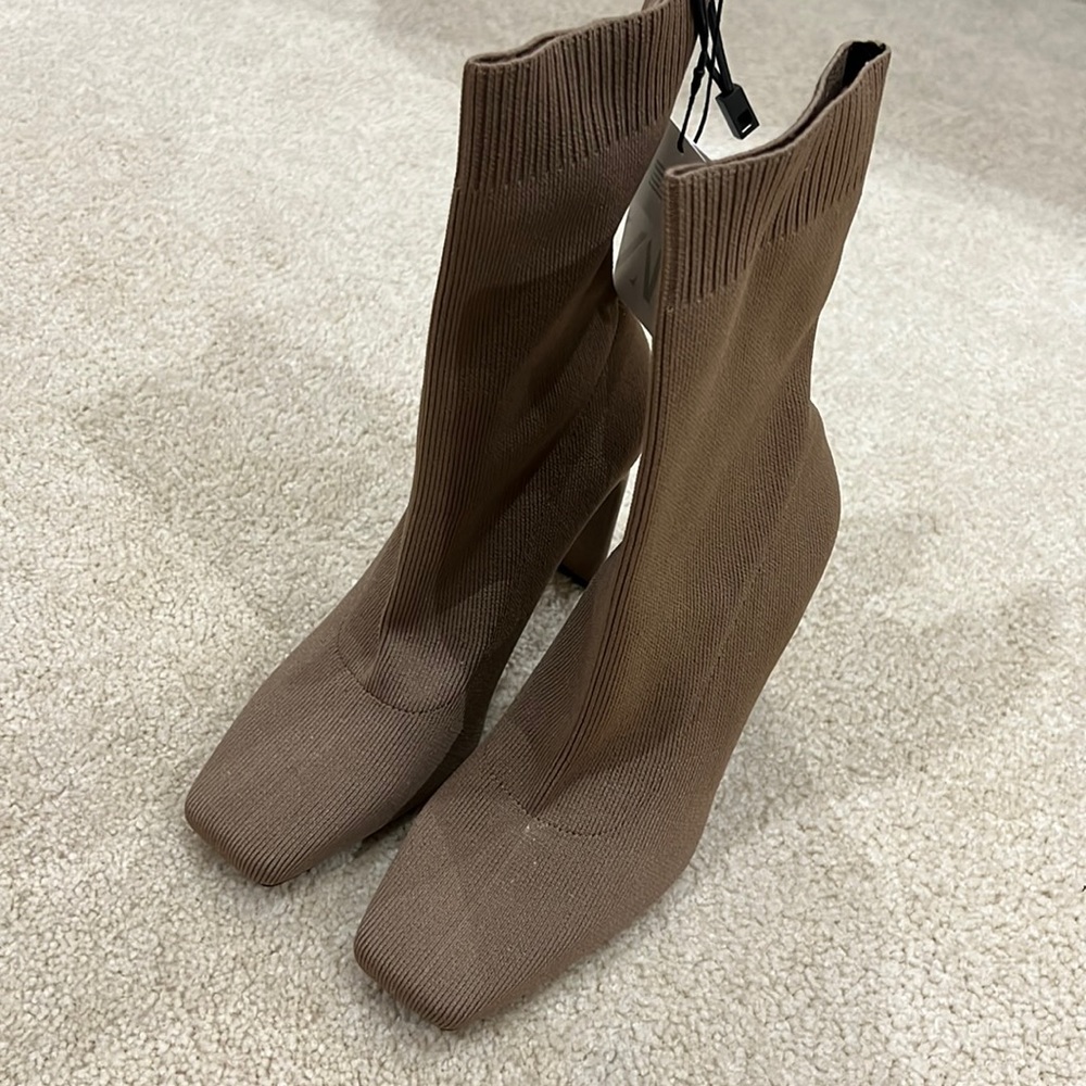 ZARA Sock boots. Size 37. NWT